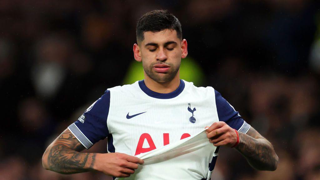 Spurs Under Fire: Defensive Blunders Ignite Transfer Talks