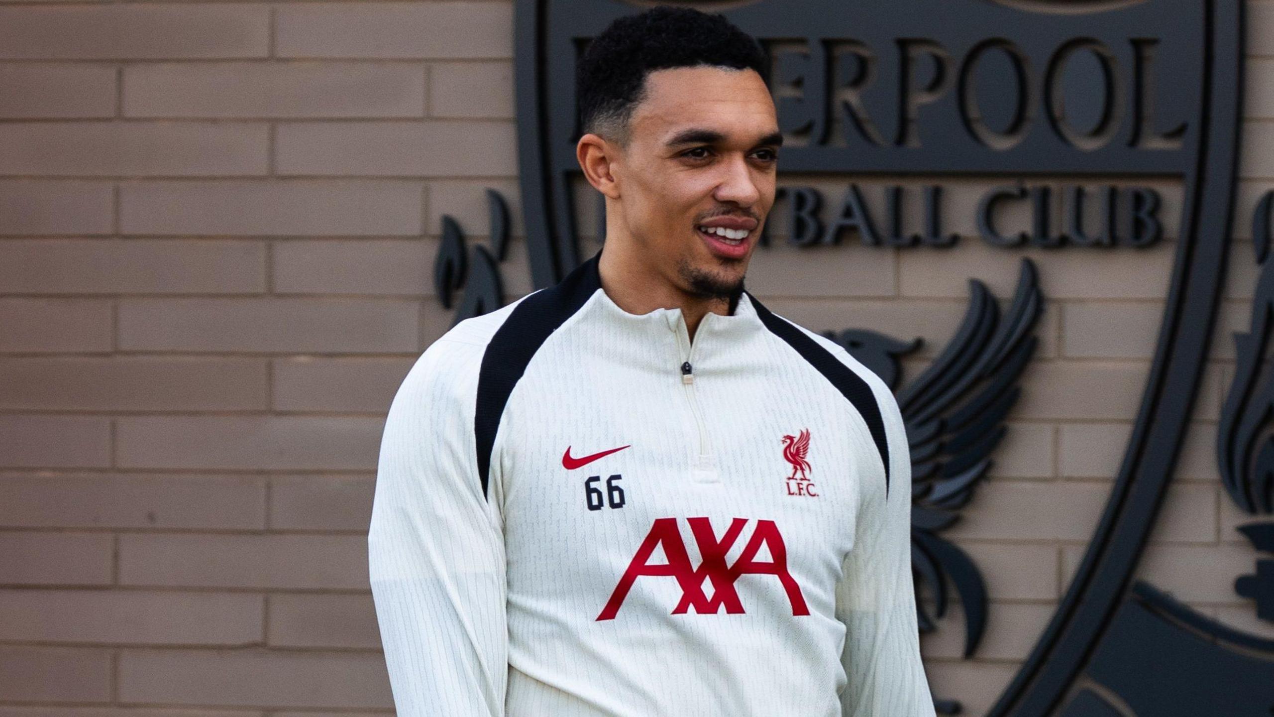 Real Madrid Remain Committed to Alexander-Arnold Despite Managerial Shake-Up