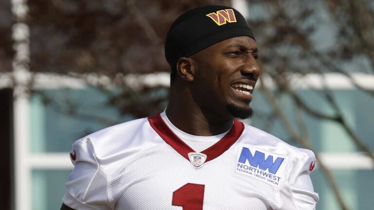 Deebo Samuel Lights Up Washington Commanders’ Preseason Debut with Explosive Play