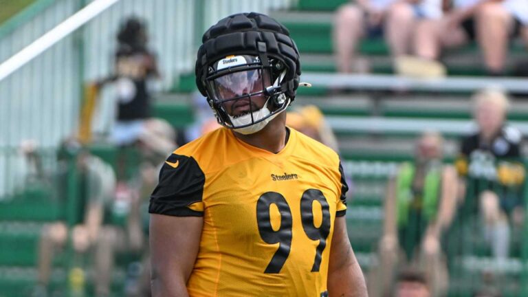Pittsburgh Steelers’ First-Round Pick Derrick Harmon Recovers from Scary Knee Injury Pittsburgh Steelers’ First-Round Pick Derrick Harmon Recovers from Scary Knee Injury