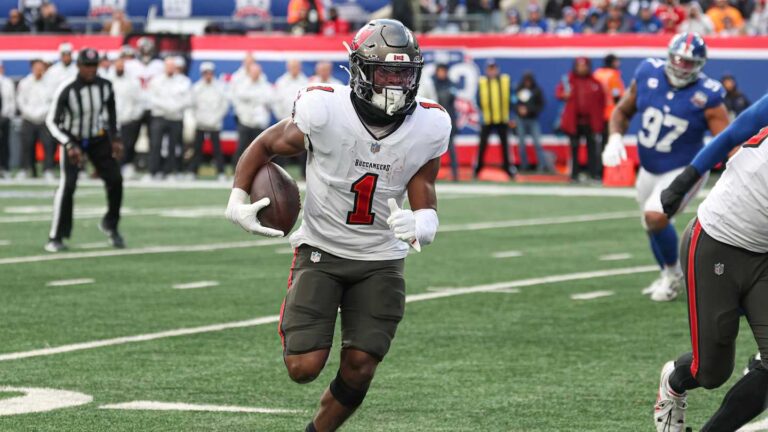 Chicago Bears Eyeing Trade for Buccaneers Running Back: Will Rachaad White Join the Pack? Chicago Bears Eyeing Trade for Buccaneers Running Back: Will Rachaad White Join the Pack?