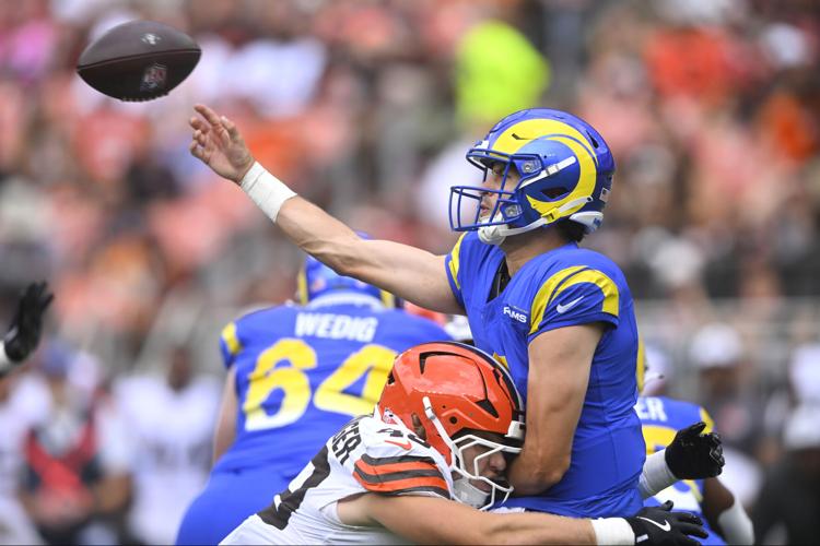 Cleveland Browns QB Battle: Flacco Leads as Sanders Struggles Against Rams