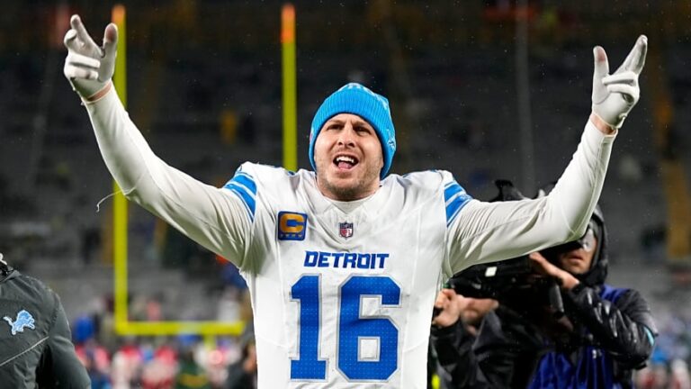 NFL Franchise Quarterback Touchdown Leaders Quiz
