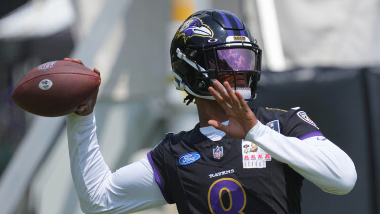 Lamar Jackson Escapes Injury Scare: Ravens Breathe a Sigh of Relief