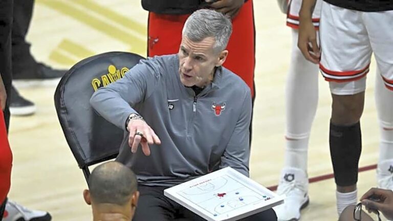 Chicago Bulls Stars Honor Billy Donovan at Hall of Fame Induction