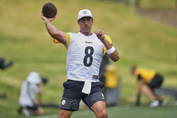 Aaron Rodgers Embraces New Challenge with Steelers’ DK Metcalf