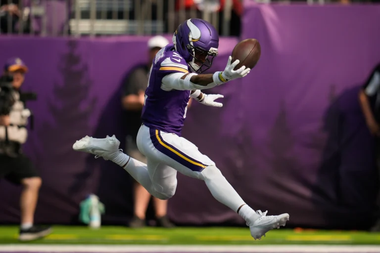 Isaiah Rodgers’ Historic First-Half Exploits Ignite Vikings’ Week 3 Victory Charge