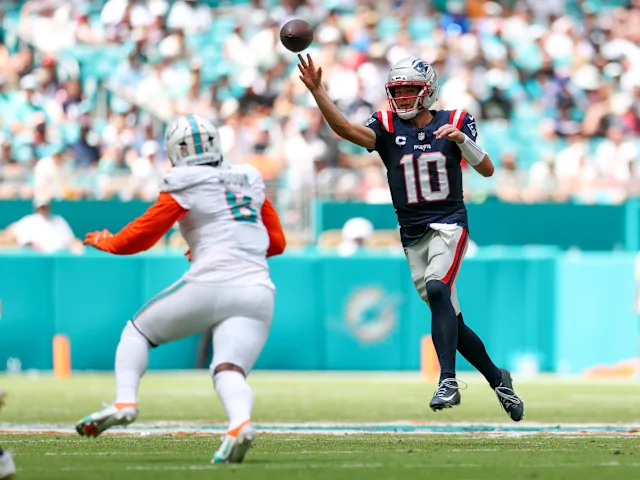 Patriots Surge Past Dolphins in Thrilling Fourth Quarter Showdown