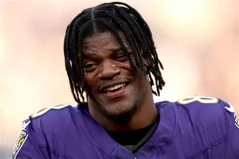 Lamar Jackson’s Impressive Net Worth Revealed: A Rising Star On and Off the Field Lamar Jackson’s Impressive Net Worth Revealed: A Rising Star On and Off the Field
