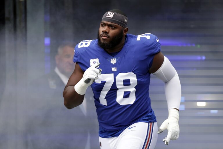 New York Giants Left Tackle Andrew Thomas’s Injury Casts Shadow Over Season Opener New York Giants Left Tackle Andrew Thomas’s Injury Casts Shadow Over Season Opener