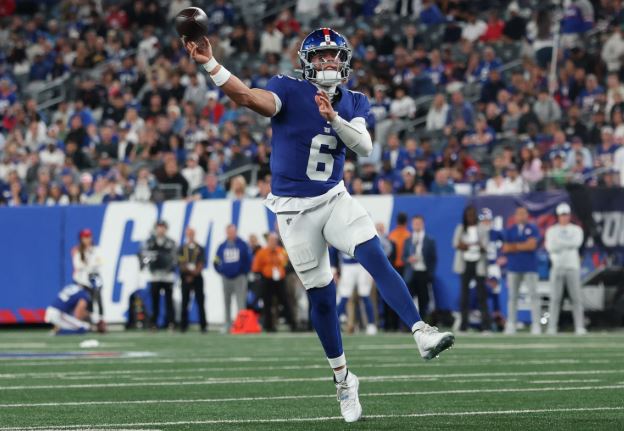Lamar Jackson Eyes Manning’s Historic Achievement in NFL