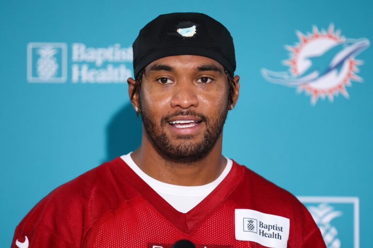 Miami Dolphins Make Tough Call: Why Tua Tagovailoa Was Benched After Disappointing Season Opener Miami Dolphins Make Tough Call: Why Tua Tagovailoa Was Benched After Disappointing Season Opener
