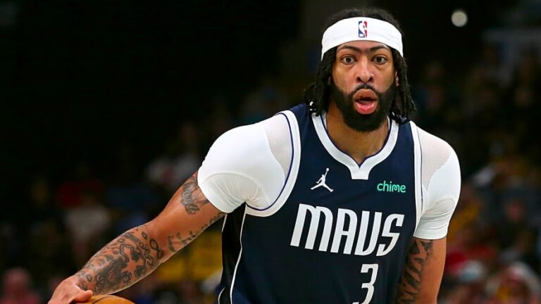 Davis Boost: Mavericks Get Major Lift as Big Man Returns to Five-on-Five Work