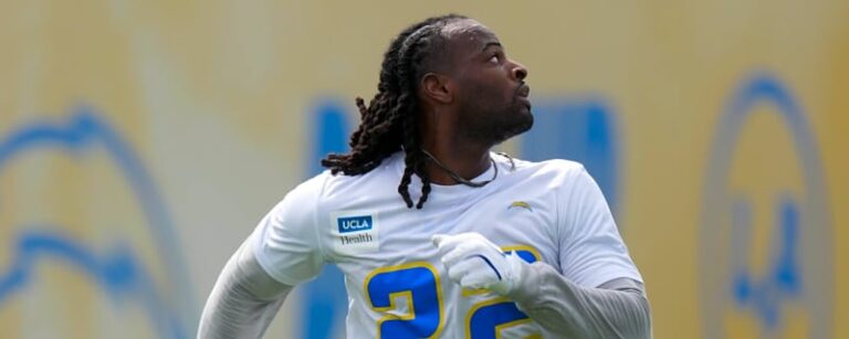 Raheim ‘Rocket’ Sanders: The Undrafted Rookie Making Waves in the NFL Raheim ‘Rocket’ Sanders: The Undrafted Rookie Making Waves in the NFL