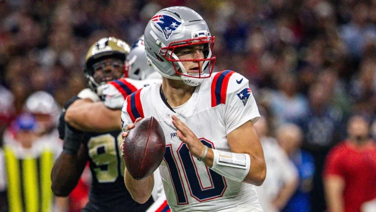 Top Plays in New England Patriots 25-19 Win vs. New Orleans Saints NFL Week 6