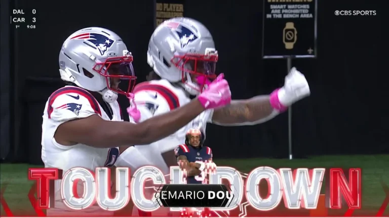 Drake Maye Airs It Out to Demario Douglas for Six!