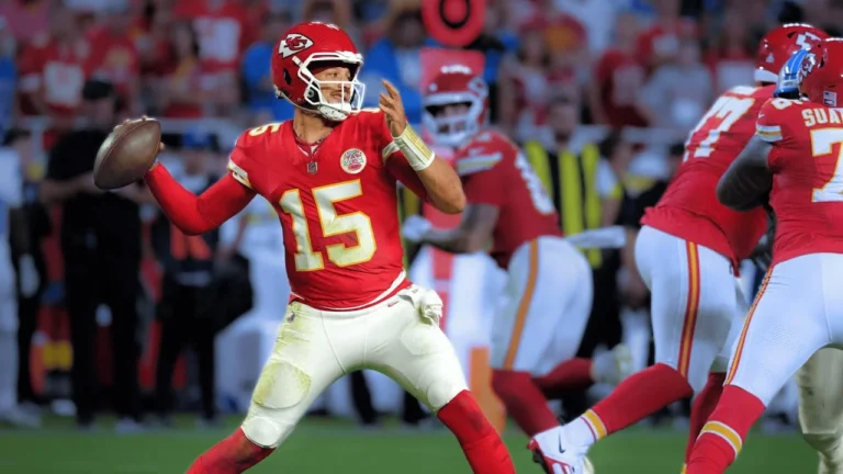 Patrick Mahomes’ best plays from 4-TD game vs. Lions Week 6