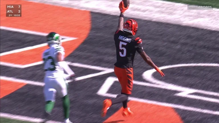 Tee TD! Flacco dials up Higgins on 44-yard score