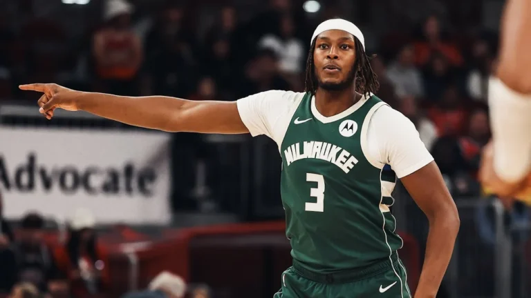 Highlights: Myles Turner Scores 19 Points vs. Bulls 10.12.25