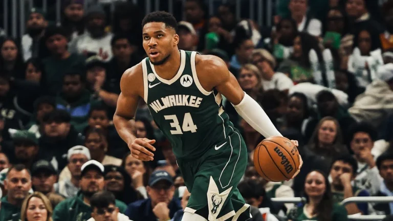 Highlights: Giannis Antetokounmpo Scores 37 Points vs. Wizards 10.22.25
