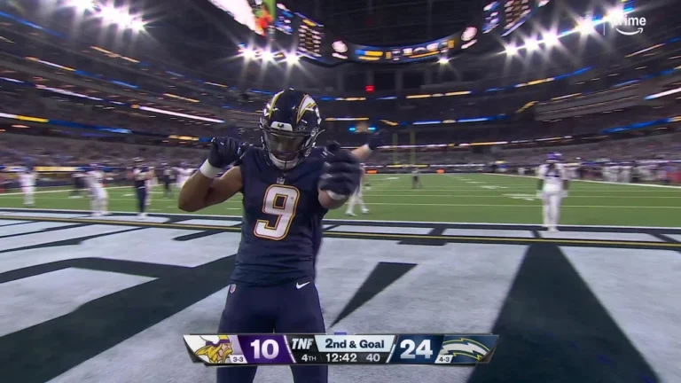Herbert pinpoints rookie Tre Harris for WR’s first NFL TD