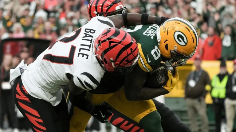 Jacobs blasts downfield like a cannonball for TD