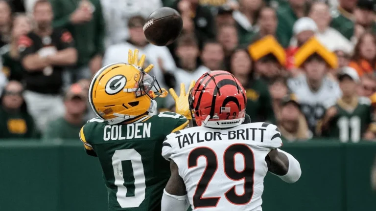 Good as Golden! Love dials up rookie WR on 35-yard pickup