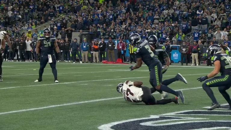 C.J. Stroud darts it to Woody Marks for the touchdown