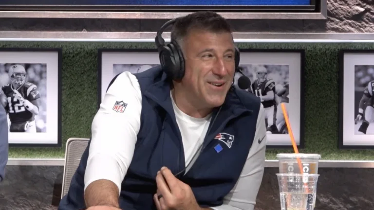 Mike Vrabel Talks Drake Maye’s Improvement & Relationship with Receivers on WEEI Patriots