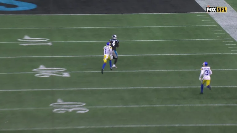 Bryce Young drops a dime on 4th down to Tetairoa for the touchdown