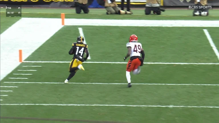 Gainwell wins the race to the pylon on TD score