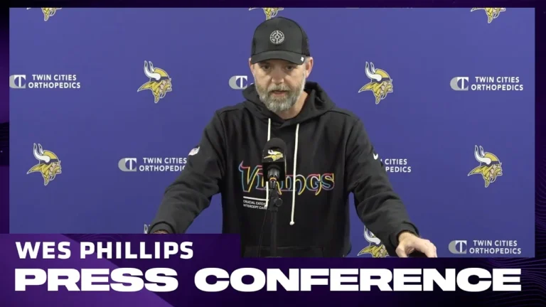 Wes Phillips Talks Max Brosmer’s Approach to Backup Quarterback Role, Preparing for Seahawks Game