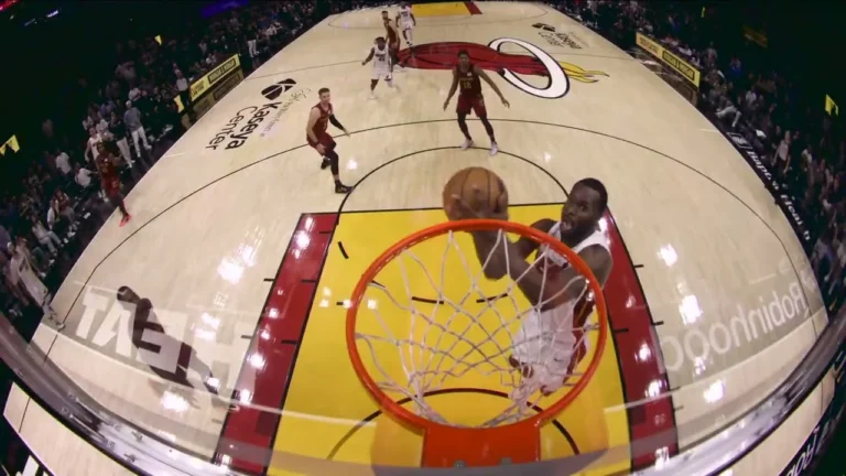 Andrew Wiggins’ BUZZER-BEATING Alley-Oop Slam! TissotBuzzerBeater