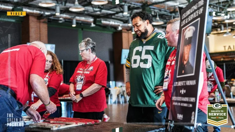 Packers honor surviving military families