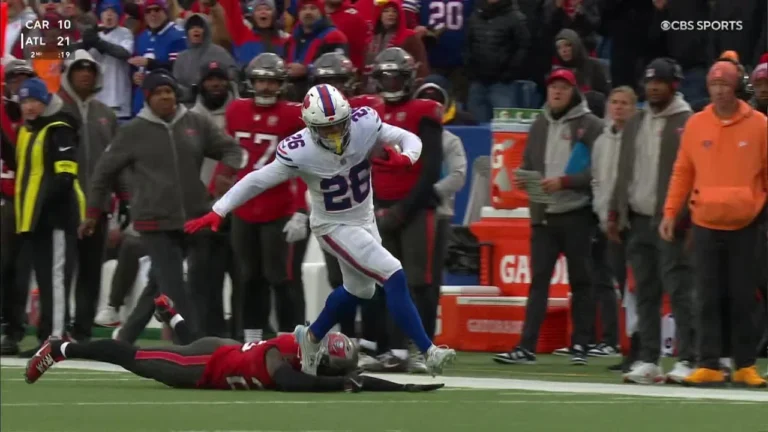 52-yard TD! Ty Johnson scores on electric catch and run