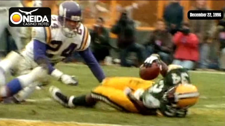 Memorable Moments: Packers defeat Vikings to clinch home-field advantage in ’96
