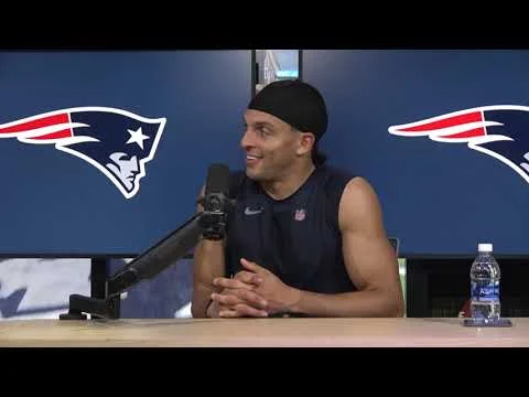 Mack Hollins Talks Playing for Josh McDaniels, His Bond with Efton Chism III & More on Unfiltered