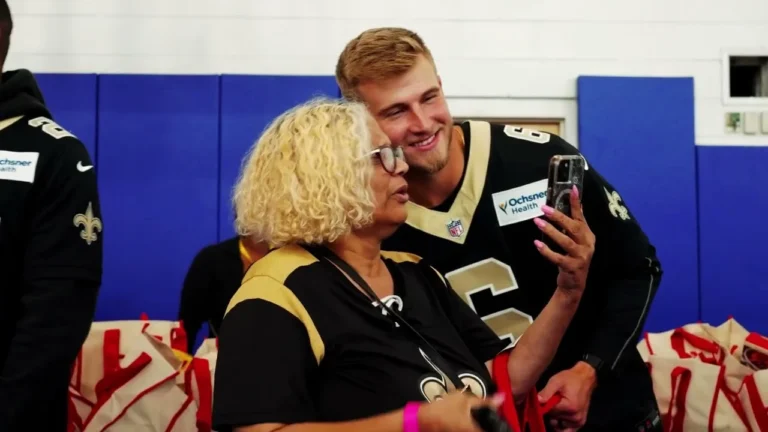 Saints host annual Thanksgiving turkey giveaway New Orleans Saints