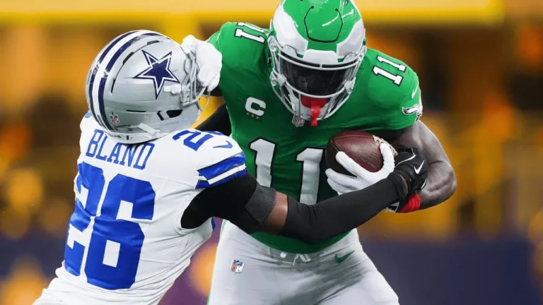 Every A.J. Brown catch from 110-yard game vs. Cowboys Week 12
