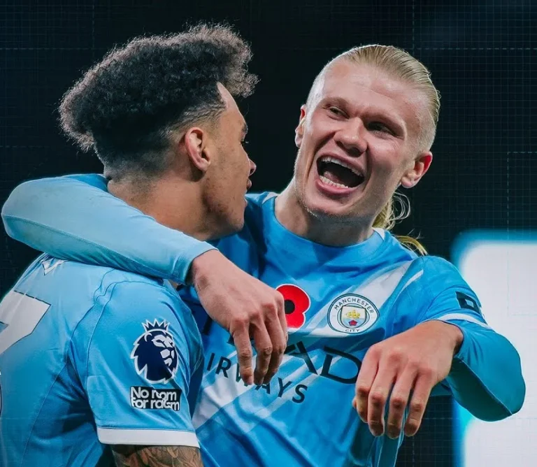 EXTENDED HIGHLIGHTS Man City 2-1 Southampton Two late goals send City into the FA Cup final!