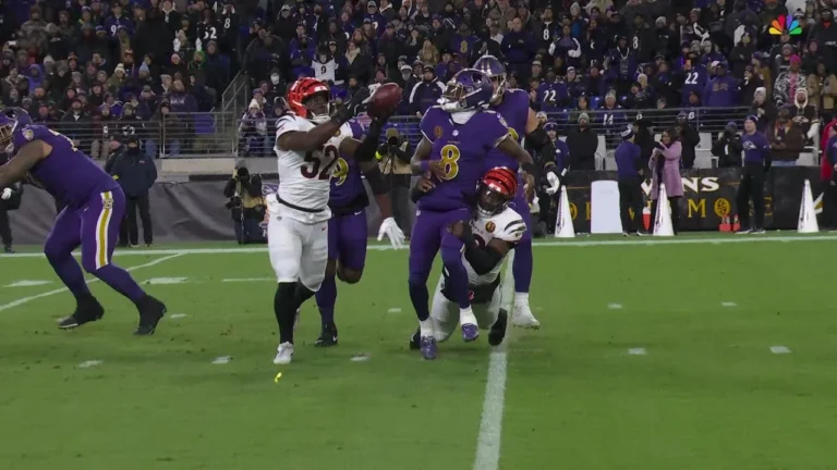 Bengals’ defense forces fumble and recovers vs. Lamar