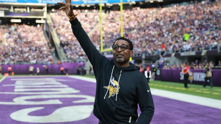 Cris Carter on Vikings-Bears Rivalry, His Overtime Walk-Off Touchdown in 1994 Legends Connection