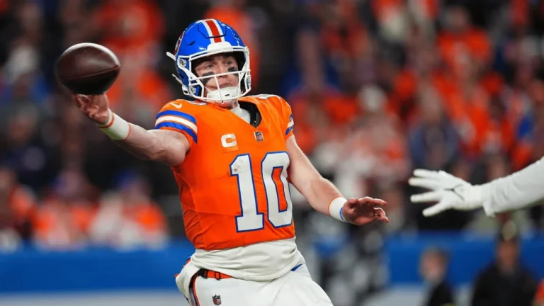 Bo Nix starts dealing with TD strike in Denver