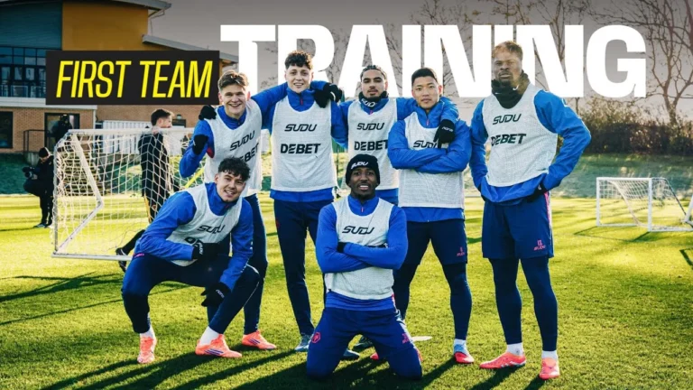 Go inside Rob Edwards first team meeting! First-team training ahead of Crystal Palace