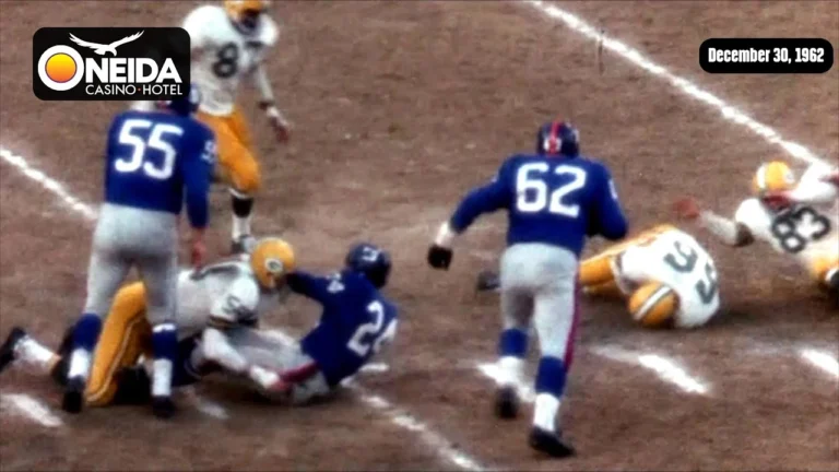 Memorable Moments: Packers defeat Giants to capture eighth NFL championship