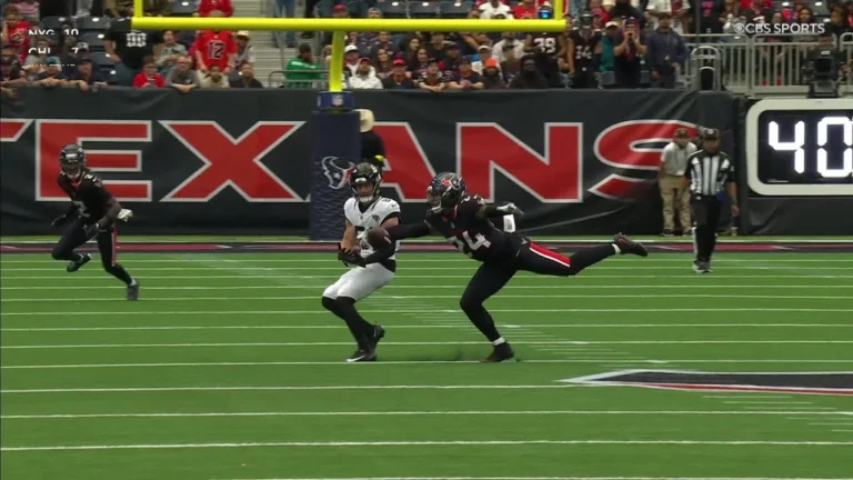 Insane INT! Stingley vacuums up Lawrence’s pass