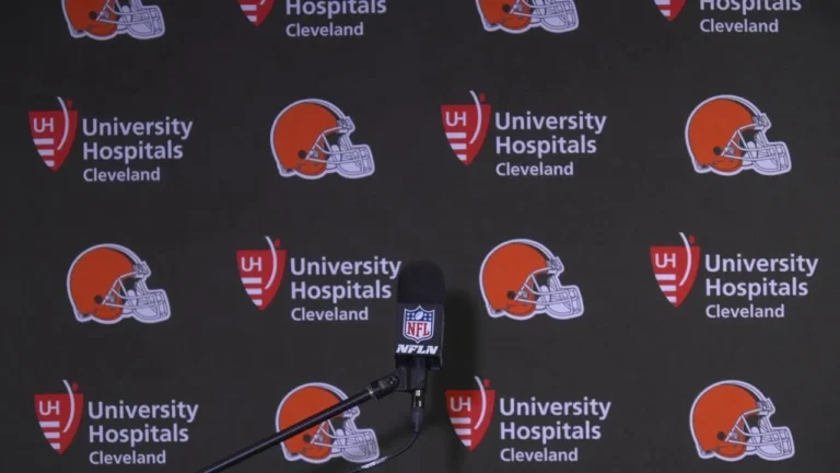 Kevin Stefanski, Myles Garrett, Dillon Gabriel Press Conferences November 9th, 2025