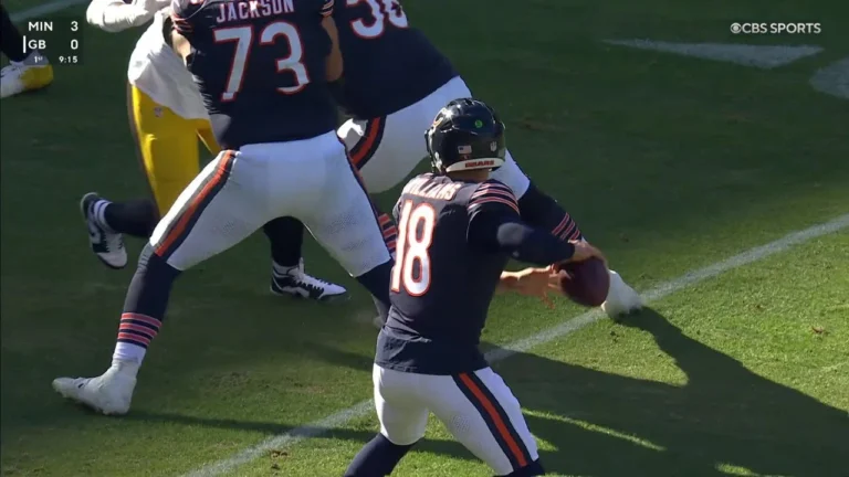 Caleb slings TD strike to DJ Moore