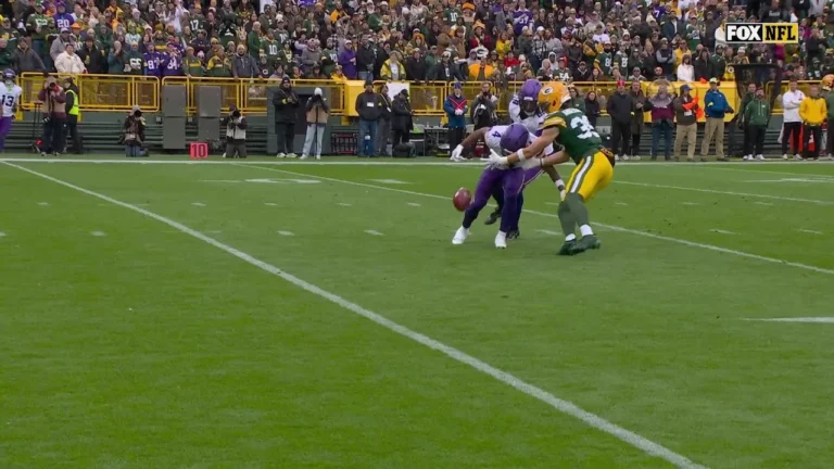 Packers take advantage of special teams play