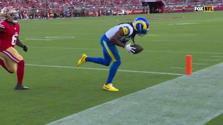 Stafford to Adams TD!